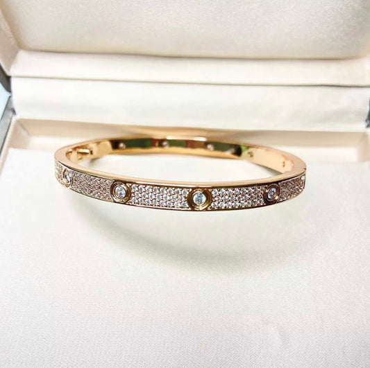 Allure bangle